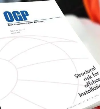 Risk assessment data directory - Structural risk for offshore installations