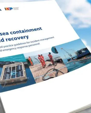 At-sea containment and recovery banner