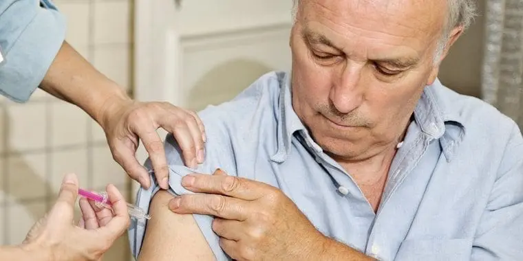 Last November, to help companies understand vaccine efficacy and provide them with policy development guidance to achieve high rates of vaccination amongst staff, IOGP and Ipieca updated their joint position paper on COVID-19 vaccines. Five months on, we met up with Guillermo Gomez Diaz (Eni) and Hans Berg (Shell) to ask them to share their thoughts on the current state of the COVID-19 pandemic and whether vaccinations are still necessary.